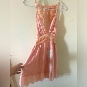 Beautiful Peach Strappy Dress - Size Medium